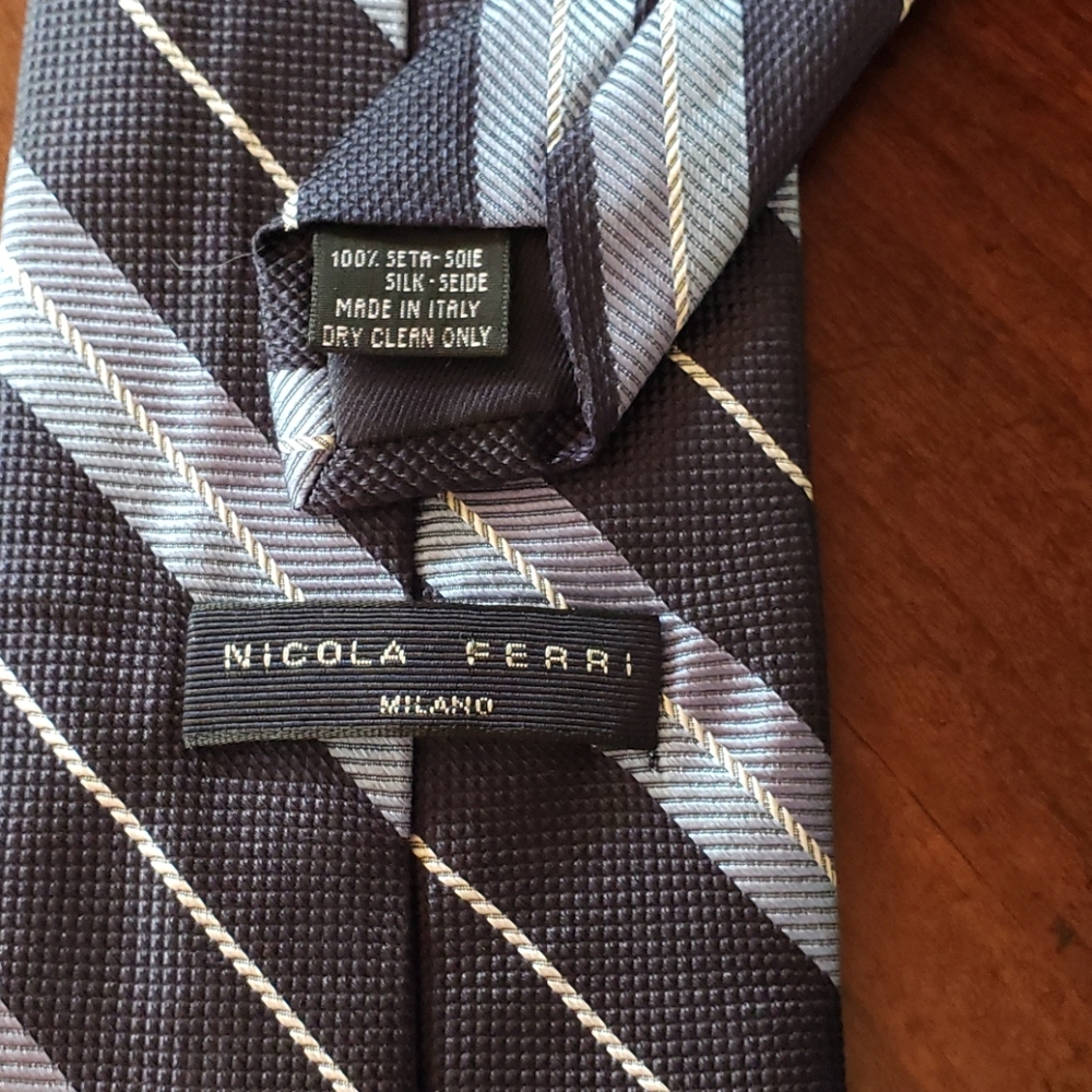 2 EUC Italian silk ties - Picture 3 of 5